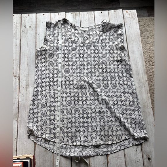 Pleione Black & White Patterned Sleeveless Blouse – Size M - Picture 9 of 10